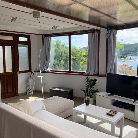 Ferienwohnung Stonehouse Vis Exterior foto